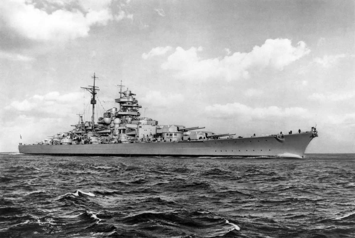 CW68G1 The German battleship Bismarck, World War II.